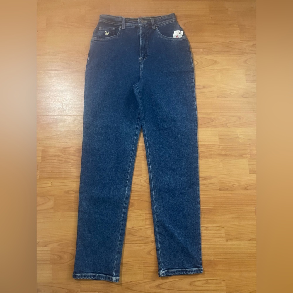 NWT Gloria Vanderbilt Womens Size 8 Medium Straight Leg Pockets Denim Blue Jeans